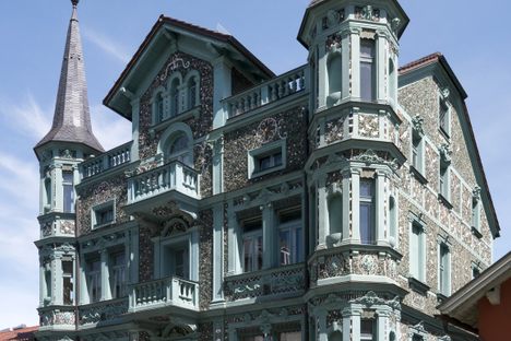 Broken Glass Villa.