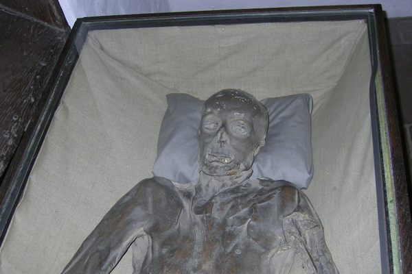 One of the mummies contained in the crypt. 