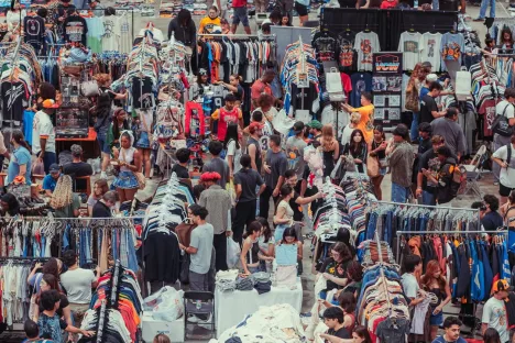 Shoppers at ThriftCon NYC.