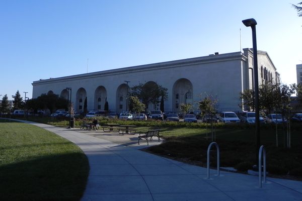 Kaiser Convention Center