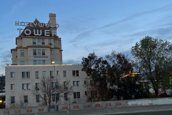 Hollywood Tower Apartments