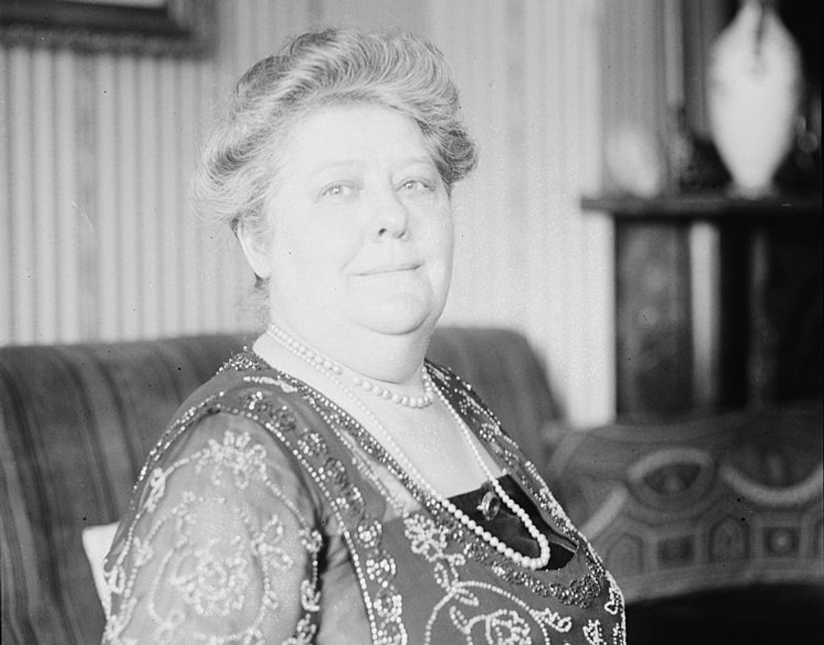 Astrologer Madame Marcia warned First Lady Florence Harding that her husband would die a sudden, violent death in office.