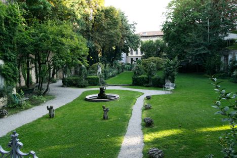 View to the garden.