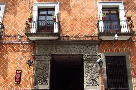 Facade of the house.