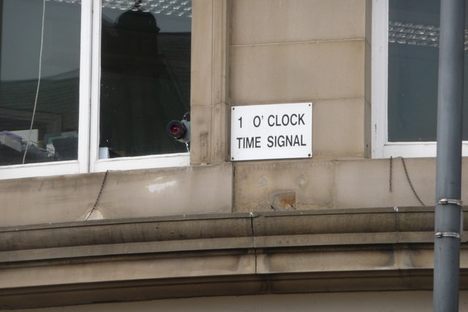 1 O’CLOCK TIME SIGNAL