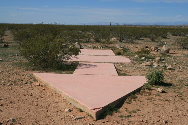 The arrow, looking back toward arrow #31 by Moapa.