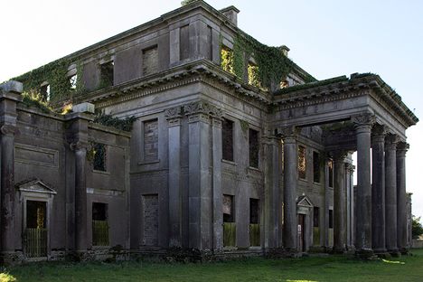 The first photograph which I took which shows how big this building actually was. The landowner told me that he tries to do as much as possible to keep it from decaying further but can not afford to do any serious work.