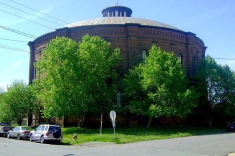 The Troy Gasholder Building.