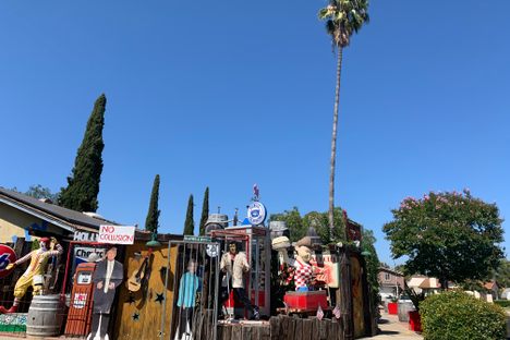 Heartbreak Hotel House
