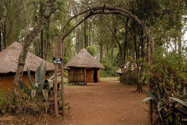 Luo village at Bomas of Kenya 