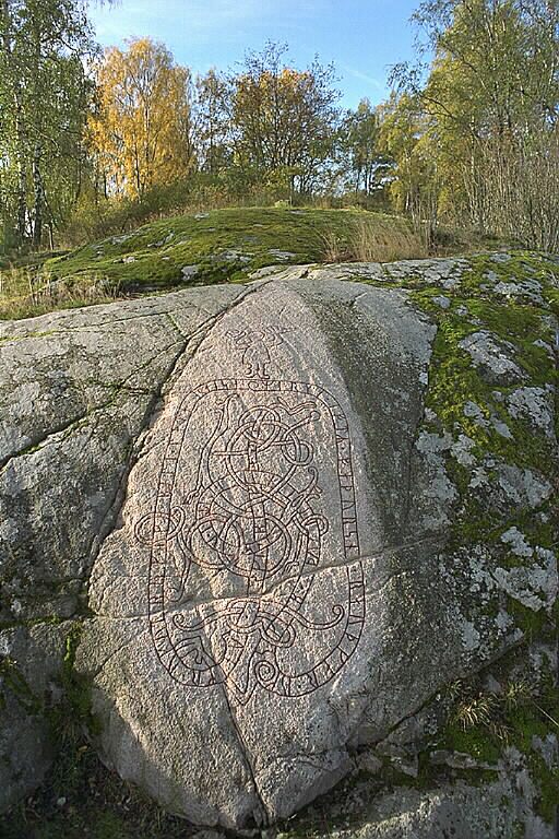 Uppland Runic Inscription 13 - Wikipedia