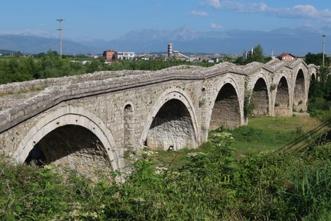 Ura e Terzive