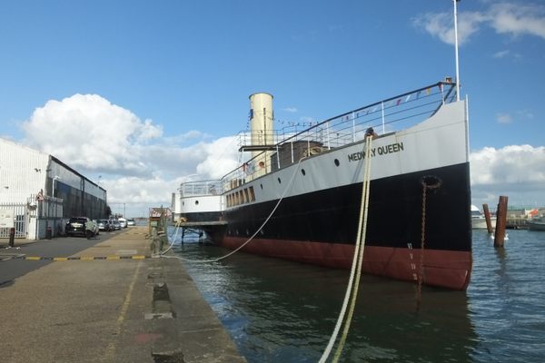 The PS Medway Queen.