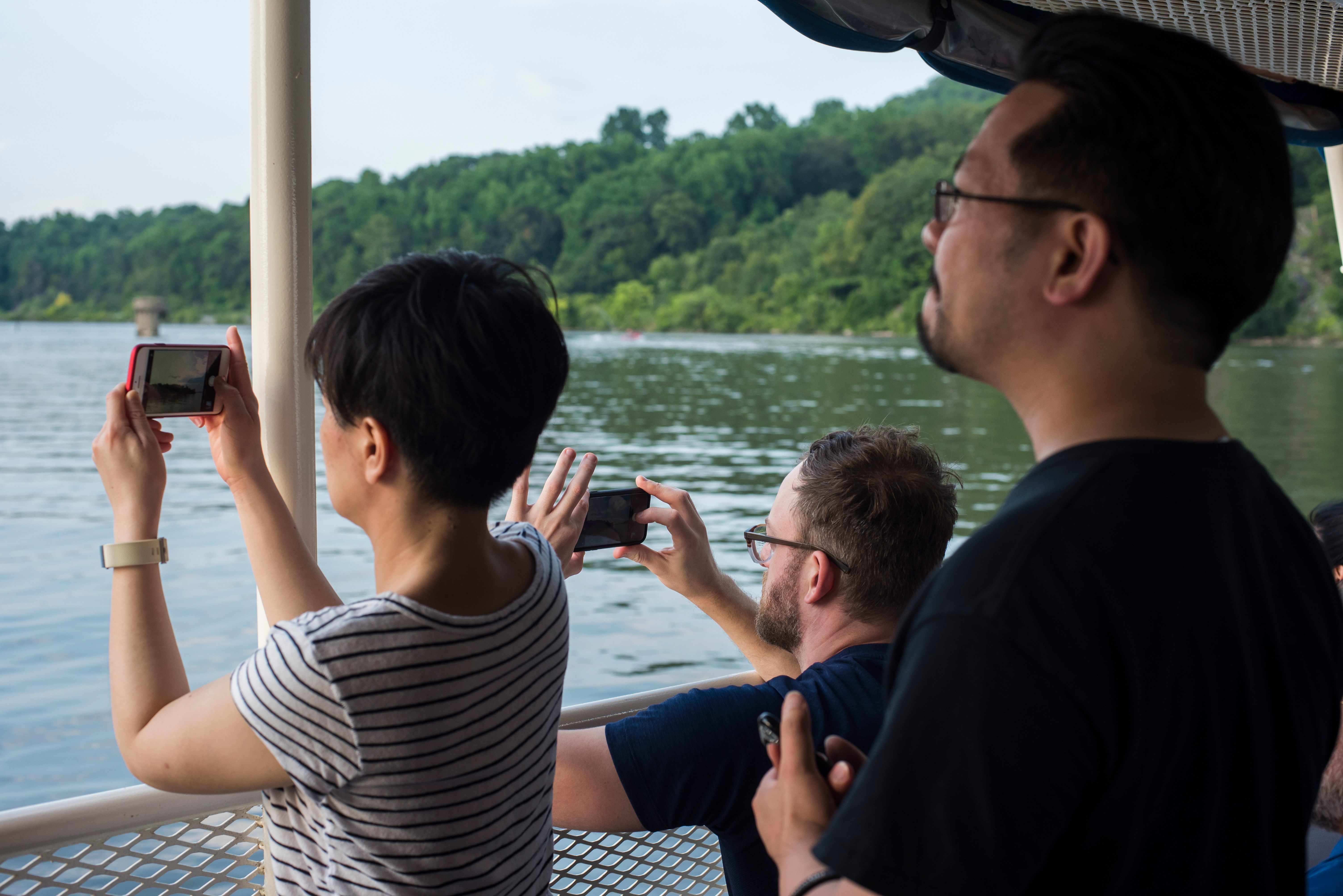 Guests approaching Bannerman Castle by boat. 