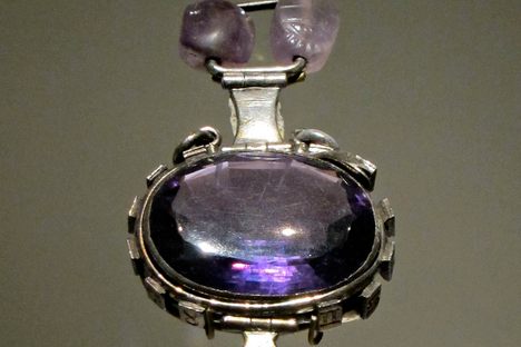 The Curse of the Stolen Amethyst