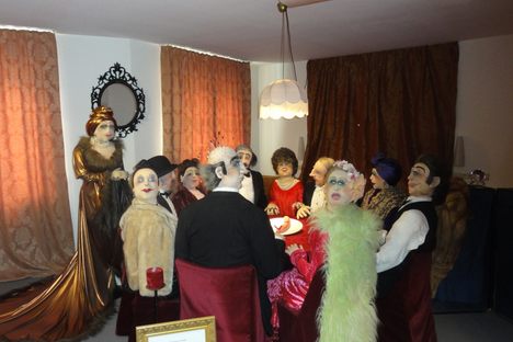 A seance on the first floor.