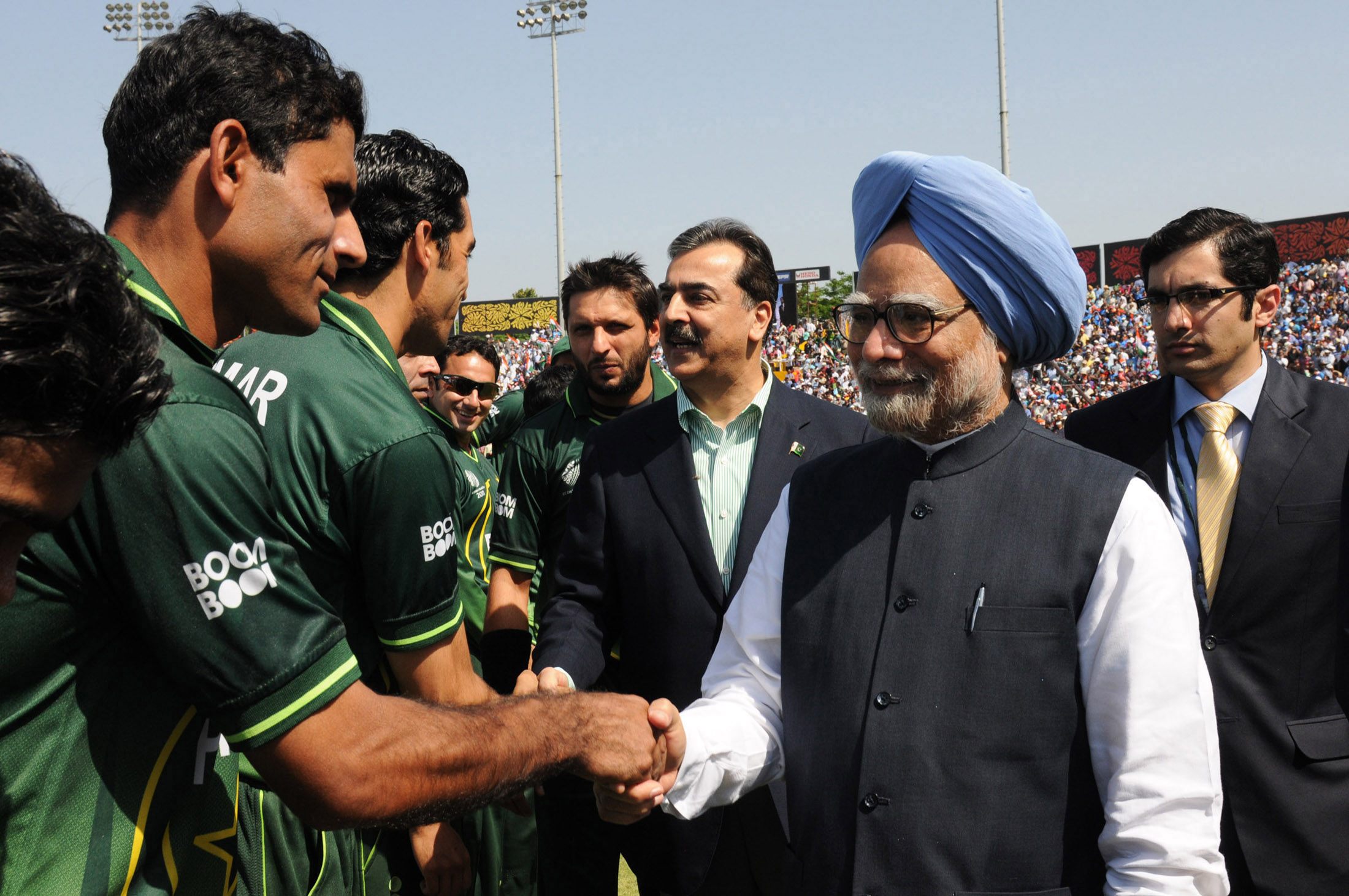 In 2011, the Indian and Pakistani prime ministers greet the Pakistani cricket team in Mohali.