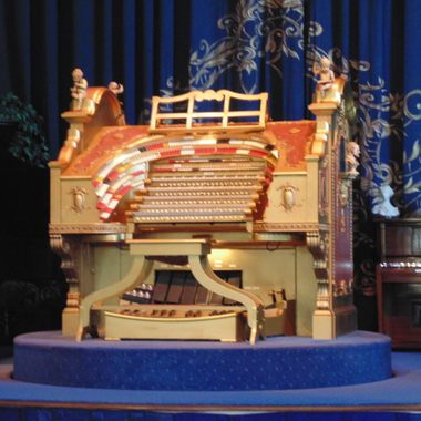 Sanfilippo Theater Pipe Organ, in all it's glory. 