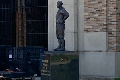 Knute Rockne Statue