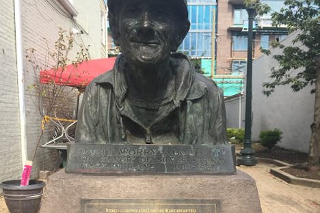 Bust of the 'Homeless Mayor'