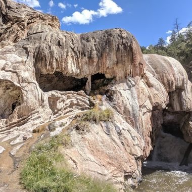 Closer view of the Soda Dam.