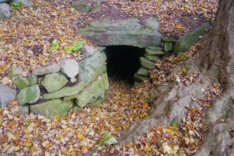 Upton Chamber.