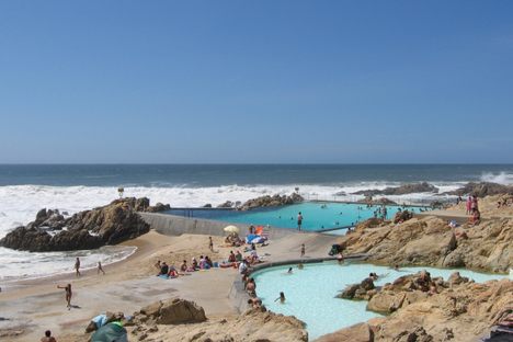 The pools at Leça da Palmeira.