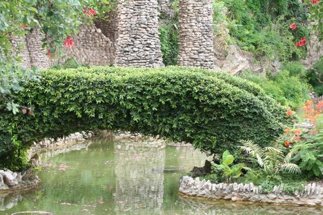 A beautiful bridge.