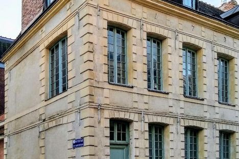 One of history's most infamous revolutionaries once lived here.
