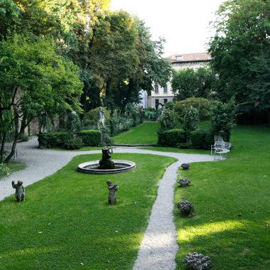 View to the garden.