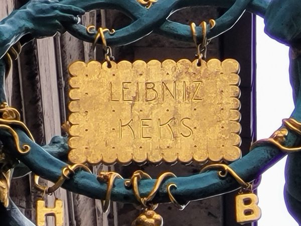 Der goldene Leibniz-Keks (Golden Leibniz Cookie) in Hanover, Germany