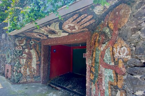 Outside Casa Cueva, now a private music school.