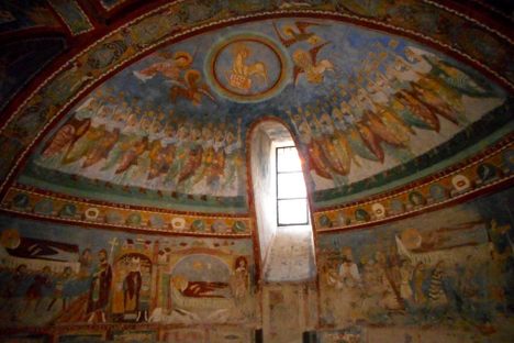 The apocalypse scene in the central apse