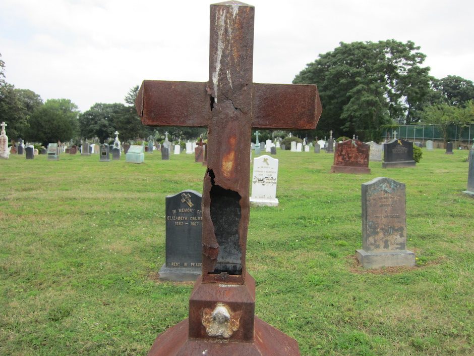 Most Holy Trinity Cemetery Brooklyn, Bushwick, NYC
