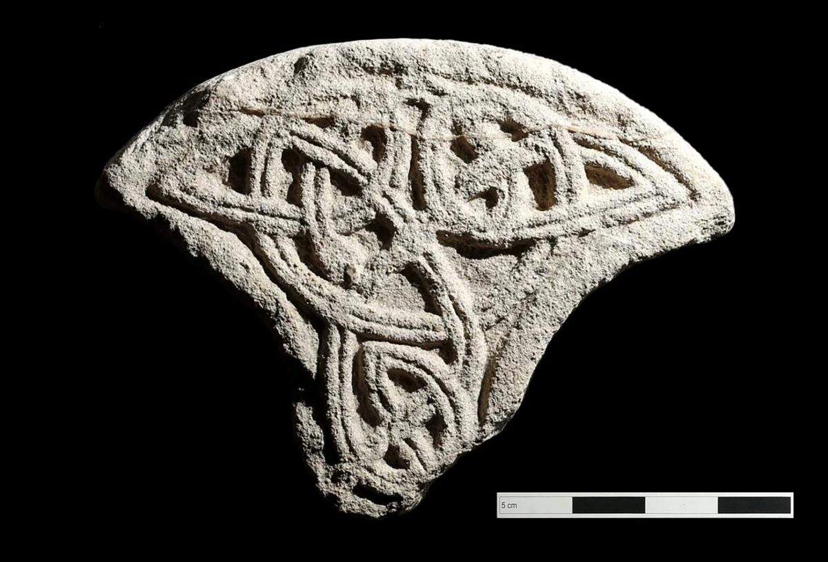 While some Anglo-Saxon artifacts have turned up previously, no structures had been found in Bath till now.