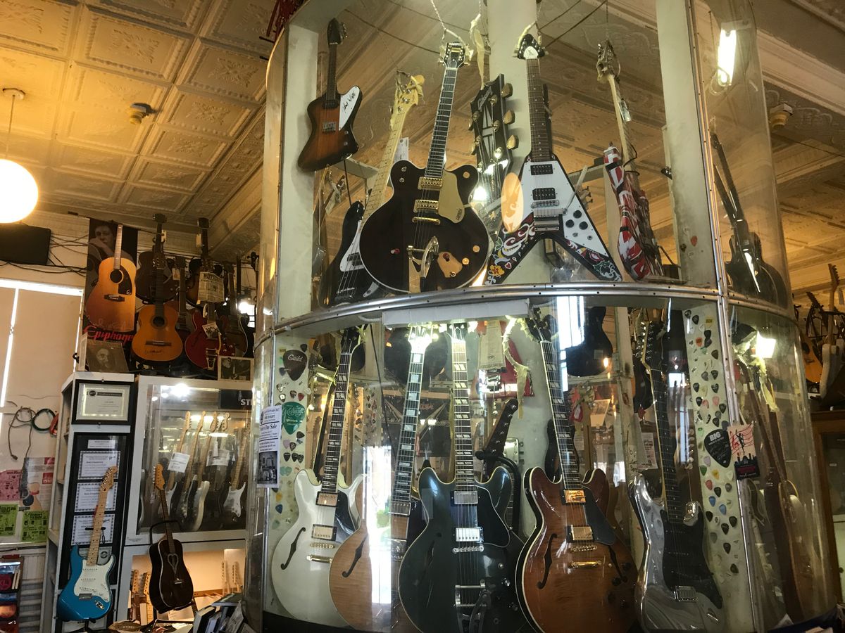 Biggest guitar store in the world discount