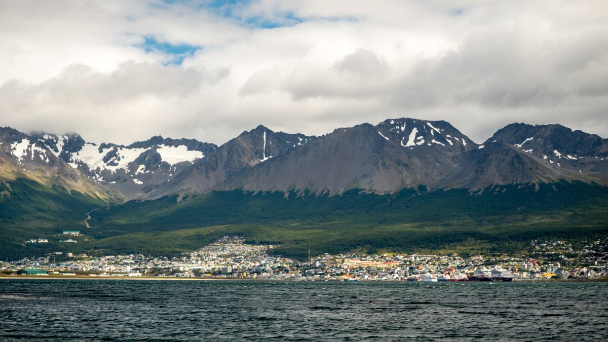 In the Argentine city of Ushuaia, the Yaghan receded more quickly than on Navarino Island in Chile. Argentinians had no idea the Yaghan people lived among them. Near war between the two countries severed much of the contact between the communities. Before the border skirmish, the Indigenous communities on either side of the Beagle Channel/Onashaga would meet often.