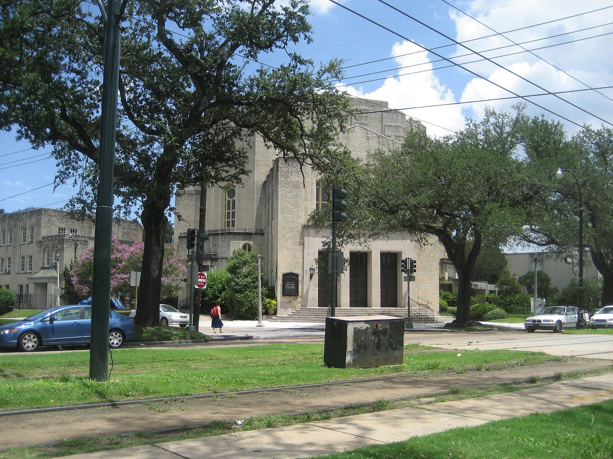 The current Temple Sinai where the Reform Congregation gathers.