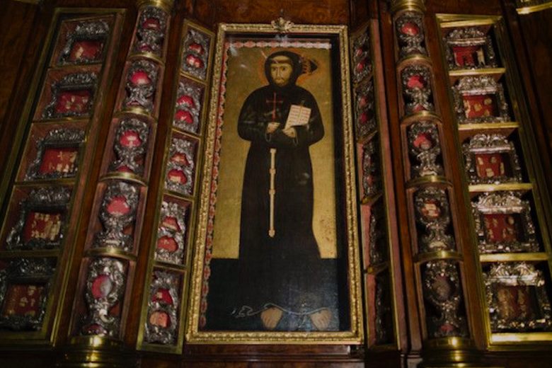 Santa Maria di Canepanova - Wikipedia
