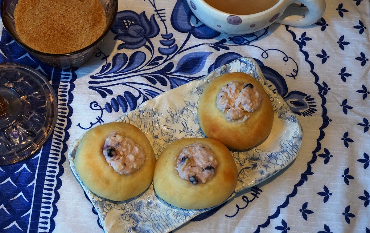 <em>Vatrushki</em> are cheese-filled pastries.