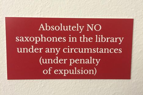 The Anti-Saxophone Sign at SSE