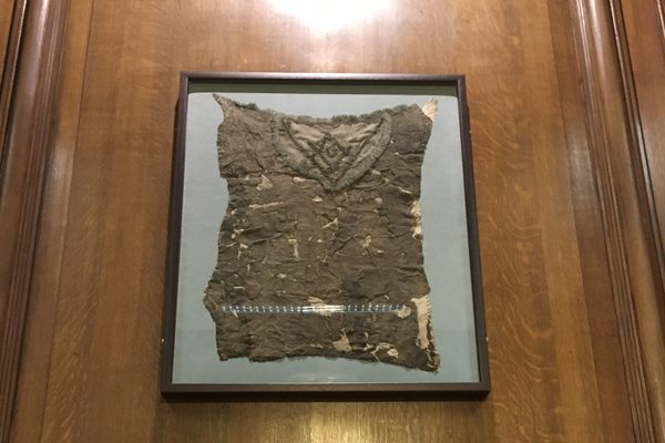 The apron.