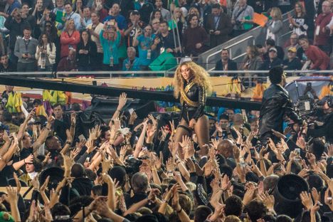 The Complaints the FCC Got Because of Super Bowl 50