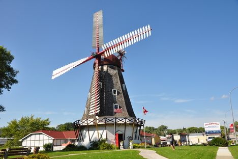 Elk Horn is home to an authentic 19th-century windmill that was shipped in pieces from Norre Snede, Denmark, in 1976.