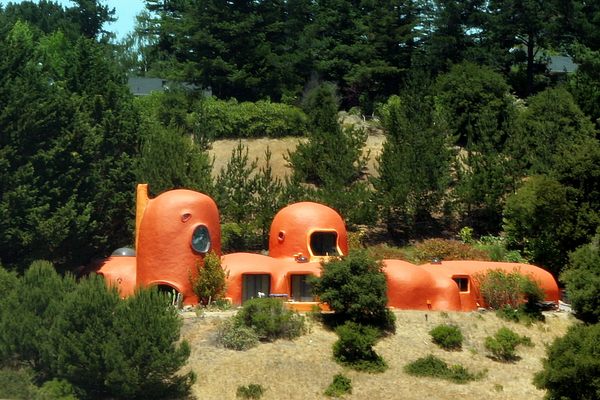 The Flintstone House in 2007, from its perch off I-280.