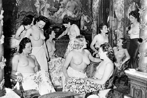 Though not from 36 rue Saint Sulpice the scene is similar to what would have been found inside 