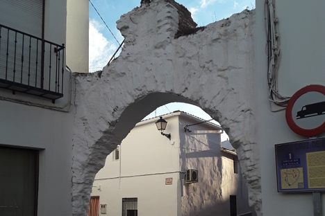 El Arco de la Ville (The Town Arch)
