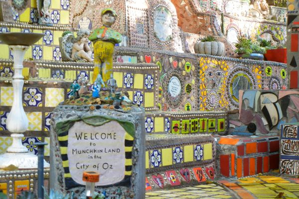 Central display at the Garden of Oz