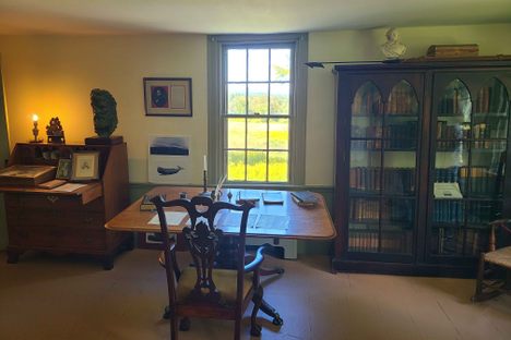  Herman Melville's Arrowhead