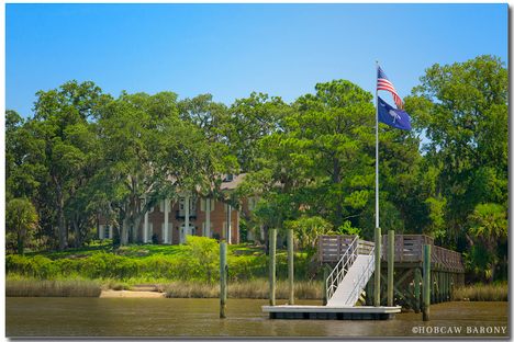 Hobcaw House (c.1930) was the Baruch family’s main winter retreat. It sits on a bluff overlooking Winyah Bay. 